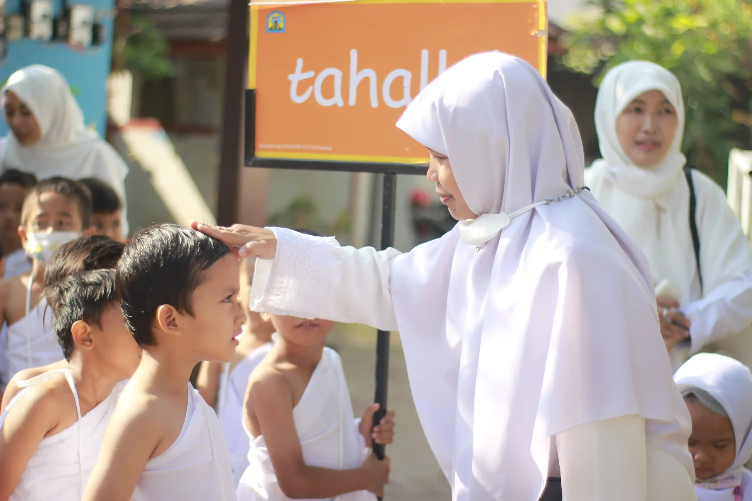 cara Meningkatkan adab anak